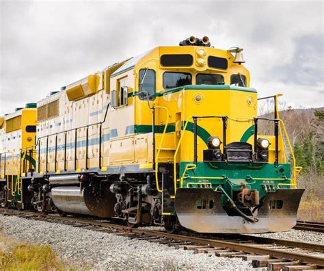 What Is A Diesel Electric Locomotive With Pictures