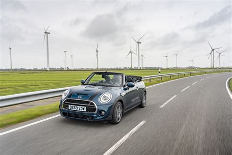 first look the 2020 mini convertible sidewalk edition motoringfile