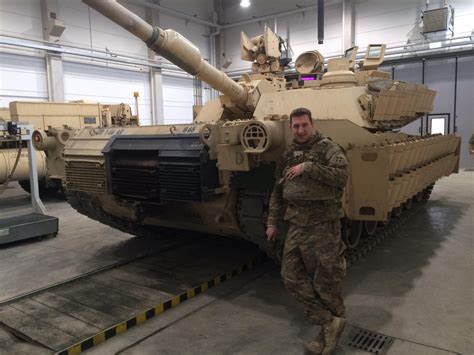 Us Army M1 Abrams Tanks In Europe Are Getting Explosive Armor The Drive