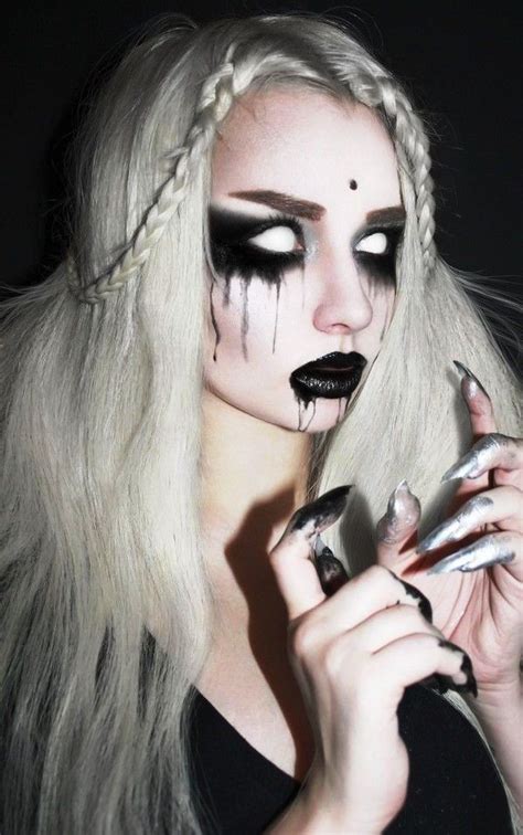 30 Creepy Halloween Makeup Ideas For Women To Try Flawssy