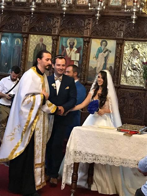 Η ηλιάνα αραβή φτιάχνει στο thermomix μια άκρως καλοκαιρινή τάρτα με φρούτα του δάσους με τη βοήθεια της λειτουργίας δέσιμο σάλτσας. Κύπρια ηθοποιός που παίζει στο «Τατουάζ» ανέβηκε τα σκαλιά της εκκλησίας (εικόνες) | Like.com.cy