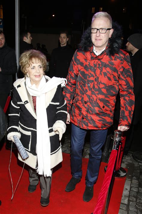 W lipcu 2020 roku katarzyna dowbor poinformowała, że jedna z rodzin, która wystąpiła w programie nasz nowy dom. Zofia Czerwińska - tłumy gwiazd na jej pogrzebie (ZDJĘCIA ...