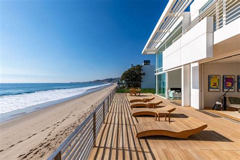 A Billionaires Beach House In Malibu Designed By Richard Meier