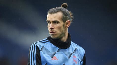 Footballer for tottenham hotspur and wales. Gareth Bale Net Worth 2020 - How Much is He Worth? - FotoLog
