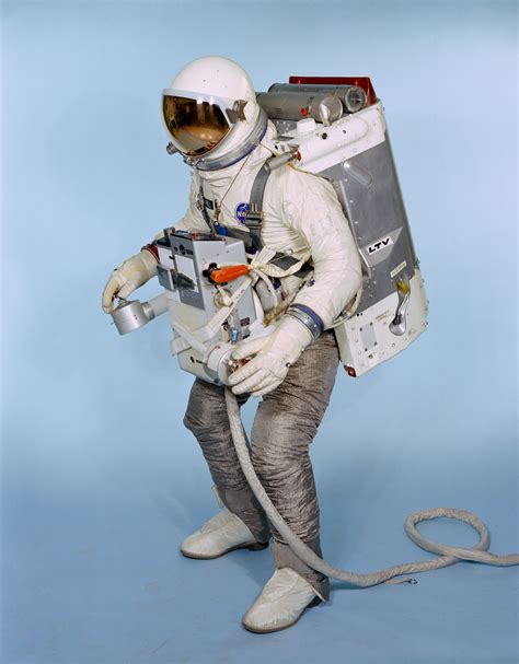 Pin By Matthew Riley On Astronaut Project Gemini Astronaut Nasa