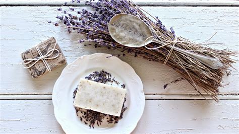 Our list of 51 natural soap ingredients. Rustic Farmhouse: Song of a Sparrow~natural soaps