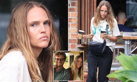 Laura May Gibbs 36 Is Seen For The First Time Since Her Split With