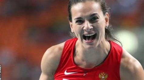 World Athletics Yelena Isinbayeva Wins Pole Vault Gold Bbc Sport