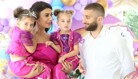 Ebru şancı ile alpaslan öztürk'ün gönlünden bu kez erkek geçiyor. Alpaslan Öztürk ile Ebru Şancı arasında soğan krizi ...