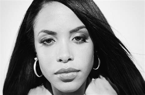 Her mother, who was also a singer, enrolled aaliyah in voice lessons as a preschooler. Aaliyah Wallpapers Images Photos Pictures Backgrounds