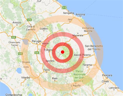 Terremoto Marche : doppia intensa scossa alle 23.17 e alle 23.20. Paura