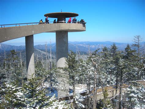 Image Clingmans Dome Tower On A Sunny Snowy Day