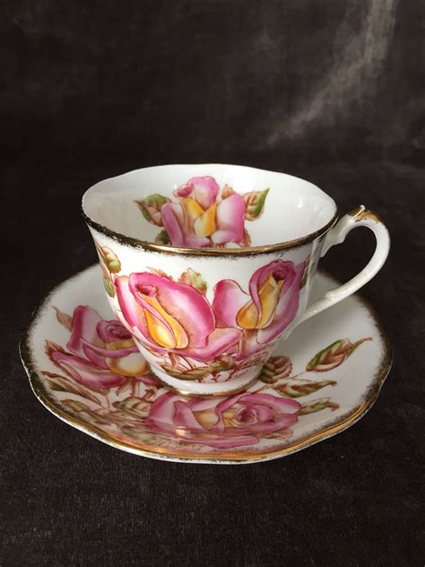 Queen Anne Signed Bailey Pink Rose Teacup Saucer Set 4830 Etsy Tea Cups China Tea Sets