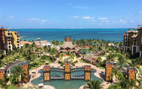 Villa del Palmar Timeshare Promoters at Cancun Airport | Blog