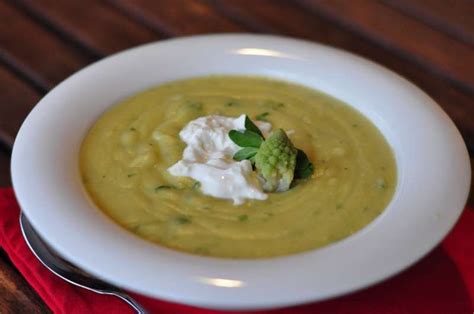 Maybe you would like to learn more about one of these? Vellutata di patate e broccolo romano | Broccoli, Ricette ...