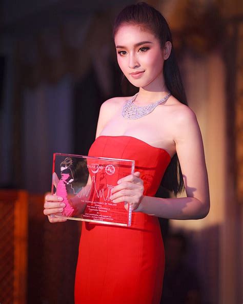 Poyd Treechada Woman S Journey Thailand Awards TG Beauty