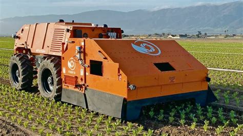 Massive Tractor Robots Are Weeding Agricultural Fields Extremetech