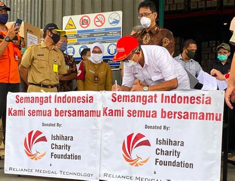 Yayasan Keluarga Besar Bukit Asam Terima Dan Salurkan Bantuan Alat Kesehatan Dari Ishihara