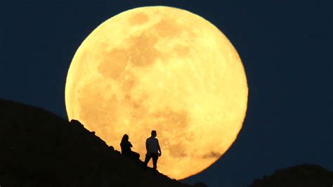 A supermoon is a full moon or a new moon that nearly coincides with perigee—the closest that the moon comes to for faster navigation, this iframe is preloading the wikiwand page for supermoon. When to see the pink supermoon, the biggest and brightest supermoon of the year