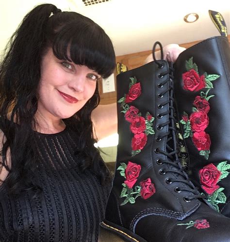 Pauley Perrette On Twitter Abby Got New Boots For Our