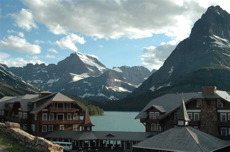 Glacier National Park Mt Many Glacier Lodge At Swiftcurrent Lake