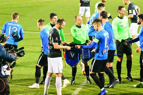 The uefa champions league (abbreviated as ucl) is an annual club football competition organised by the union of european football associations (uefa). Arbitrii formațiilor românești în partidele din Liga ...