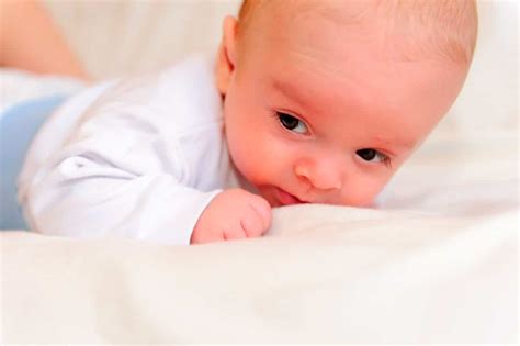 El Hipo En El Bebé Recién Nacido ¿por Qué Se Produce Y Cómo Evitarlo