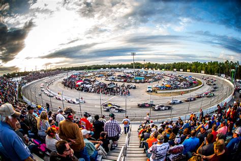 Per 2020 nascar late model rule book or latest edition. Snowball Derby pit stop rules change debate spills onto ...