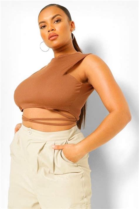 35 Plus Size Crop Tops To Shop 2020 Shopping Guide