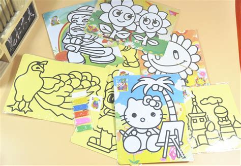 Belajar mewarnai buku anak seru ⭐⭐⭐⭐⭐dengan game ini anak akan belajar bagaimana mewarnai dengan sangat mudah, mewarnai berbagai bentuk, sambil belajar membuat anak berfikir bermain, dan tertawa riang. Mewarnai gambar untuk anak-anak: Mewarnai Gambar Ember