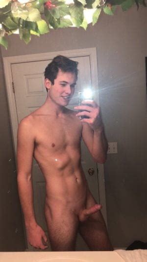 naked guy selfies nude men iphone pics 999 pics 2 xhamster