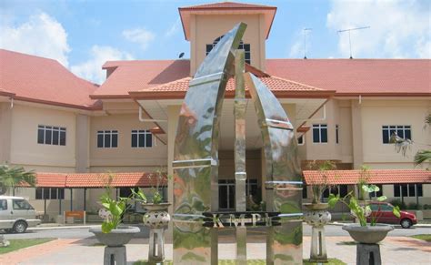 Kolej matrikulasi melaka kementerian pendidikan malaysia, 78300 masjid tanah, melaka. LaYaNLaH!!! | Berita Terkini | Tips Berguna | Maklumat ...