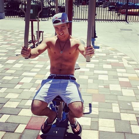 Instagram Gold Sam Callahan Working Out Shirtless Attitude