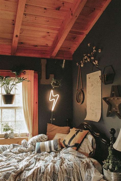 17 Top Artsy Bedroom With Pop Of Color Photos College Dorm Room