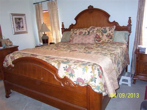 This style is likewise highlighted with lavishness and everything that is excellent and grand. Lexington Victorian Sampler King mansion bed. I have the ...