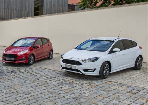 Twin Test Ford Focus St Line And Ford Fiesta St Line