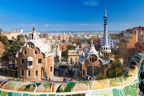 Awesome Facts You Need To Know About Antoni Gaudí
