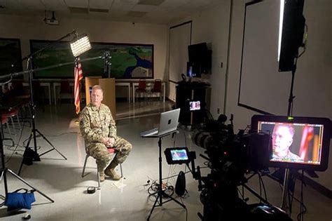 @francazo, diambil dengan kamera tidak diketahui 02/28 2017 gambar yang diambil dengan. Pengakuan Tentara AS Menangis saat Dihujani Rudal-rudal ...