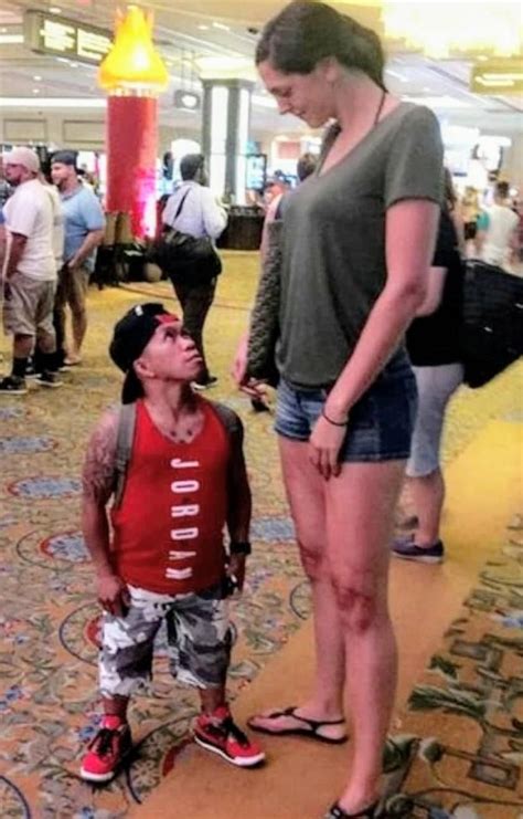 tall vs short by zaratustraelsabio on deviantart tall girl short guy tall girl fashion
