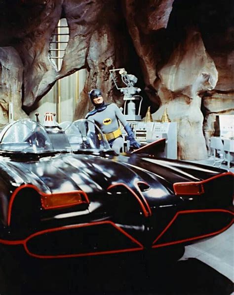Batman Batmobile And Batcave 1966 Adam West Batman Batman Y Robin