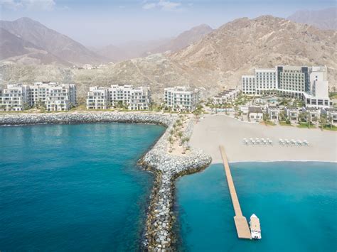 Отель Address Beach Resort Fujarah 5 Фуджейра Fujairah ОАЭ цены на