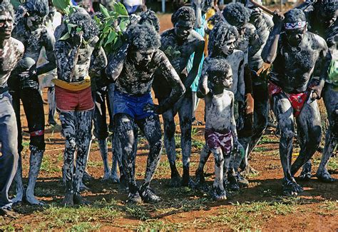 Aboriginal Burial Ceremony In Arnhem Land Northern Territory Australia Gunther Deichmann