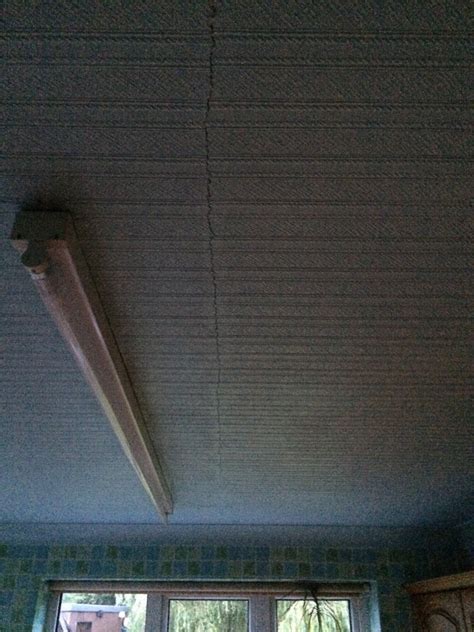 Wall and ceiling cracks are often concerning for homeowners, but they are common bowed ceiling cracks can be a sign of structural problems. Cracked ceiling | DIYnot Forums