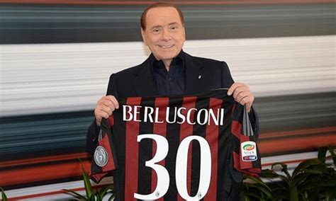 Silvio berlusconi nasce nel 1936, il 29 settembre, ha 85 anni, è alto 1.65. Addio Berlusconi: i 10 successi più belli dei suoi 30 anni ...