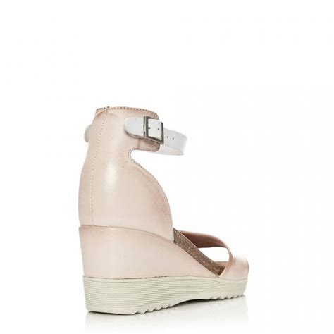 Loraynie Light Pink Leather Moda In Pelle Womens Wedge Sandals