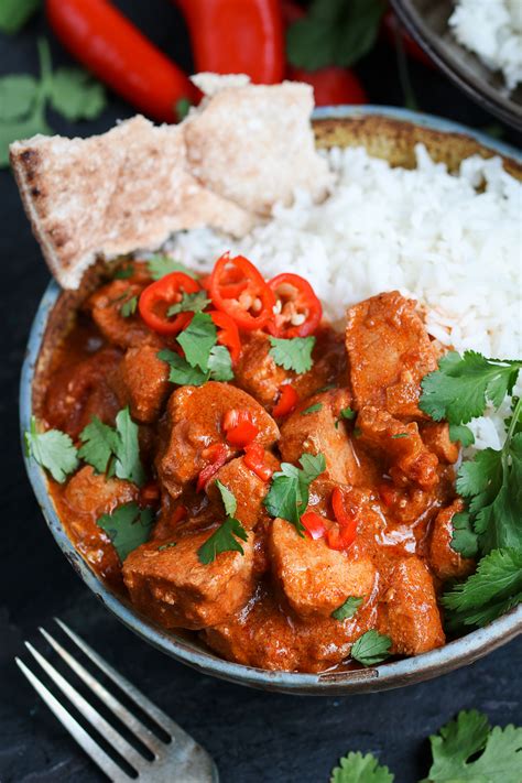 So to complement my mild easy chicken curry i shared previously i'm sharing this easy spicy chicken curry which is a lot spicer. Spicy Chicken Crockpot Curry Recipe