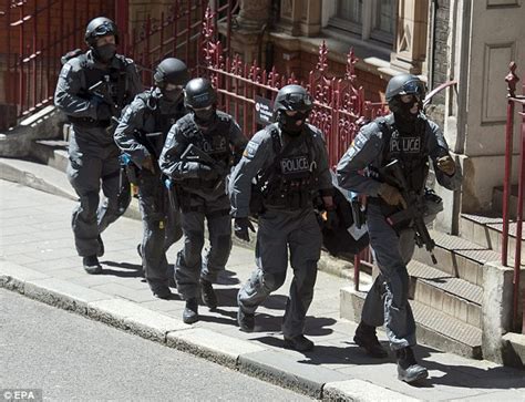 Scotland Yard Has Created An Elite Sas Style Unit Of Armed Police