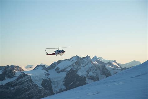 Cmh Heli Hiking Cariboo Mountains Bell 212 Aviation And Outdoor