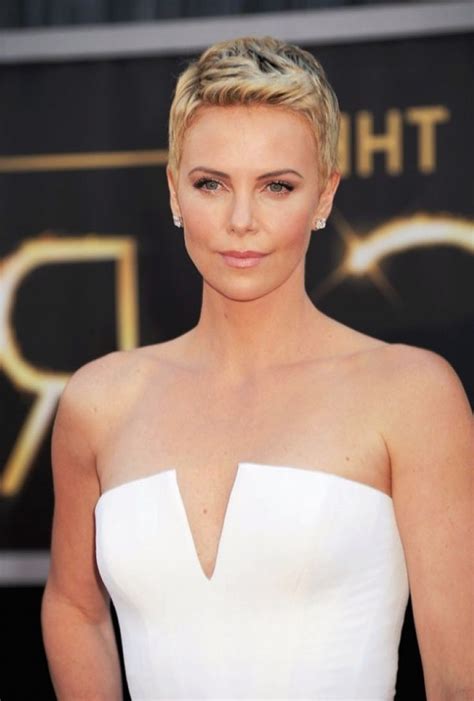 Charlize Theron Short Hair Hairstyles For Women Charlize Theron