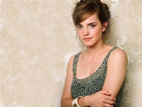 72 Emma Watson Wallpaper Hd